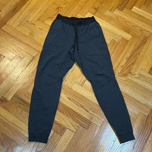 Lululemon At Ease Jogger size xs men’s